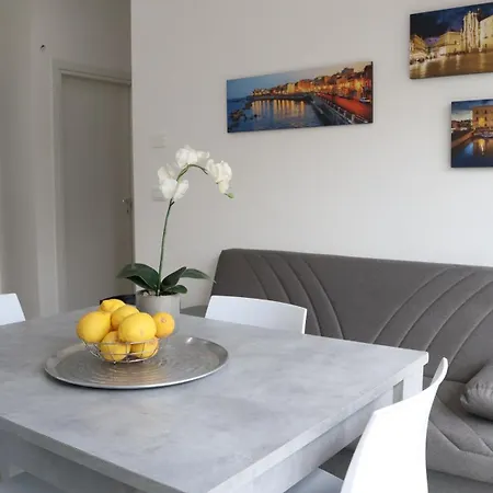 Holiday home Carancino Giove
